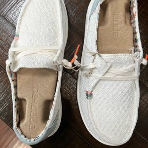 Hey Dudes - Boho white crochet size 8